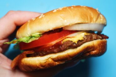 I compared barbecue burgers from Burger King, Shake Shack, and Smashburger. The winner tasted surprisingly premium.