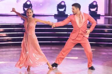 Giada De Laurentiis reveals she performed on “Dancing With the Stars” premiere with a broken toe