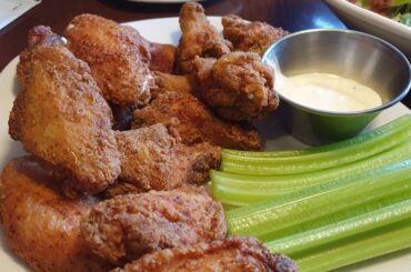 This Is Why Outback Steakhouse Ranch Dressing Is 10x Better Than Store-Bought, According To Reddit