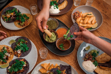 This Steakhouse Restaurant Chain Briefly Served Mexican Food In The '90s