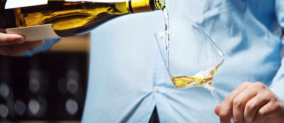 The Wines You Should — And Shouldn't — Pair With Spicy Food