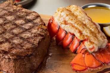 If You Love Seafood, Head To Outback Steakhouse's Underrated Sister Chain