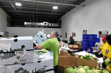 VIDEO | "Packing and praying" to meet the need for food in Delaware | The Latest from WDEL News
