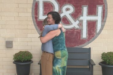 ‘I need help’: Restaurant staff shields and protects woman from man following her on walk