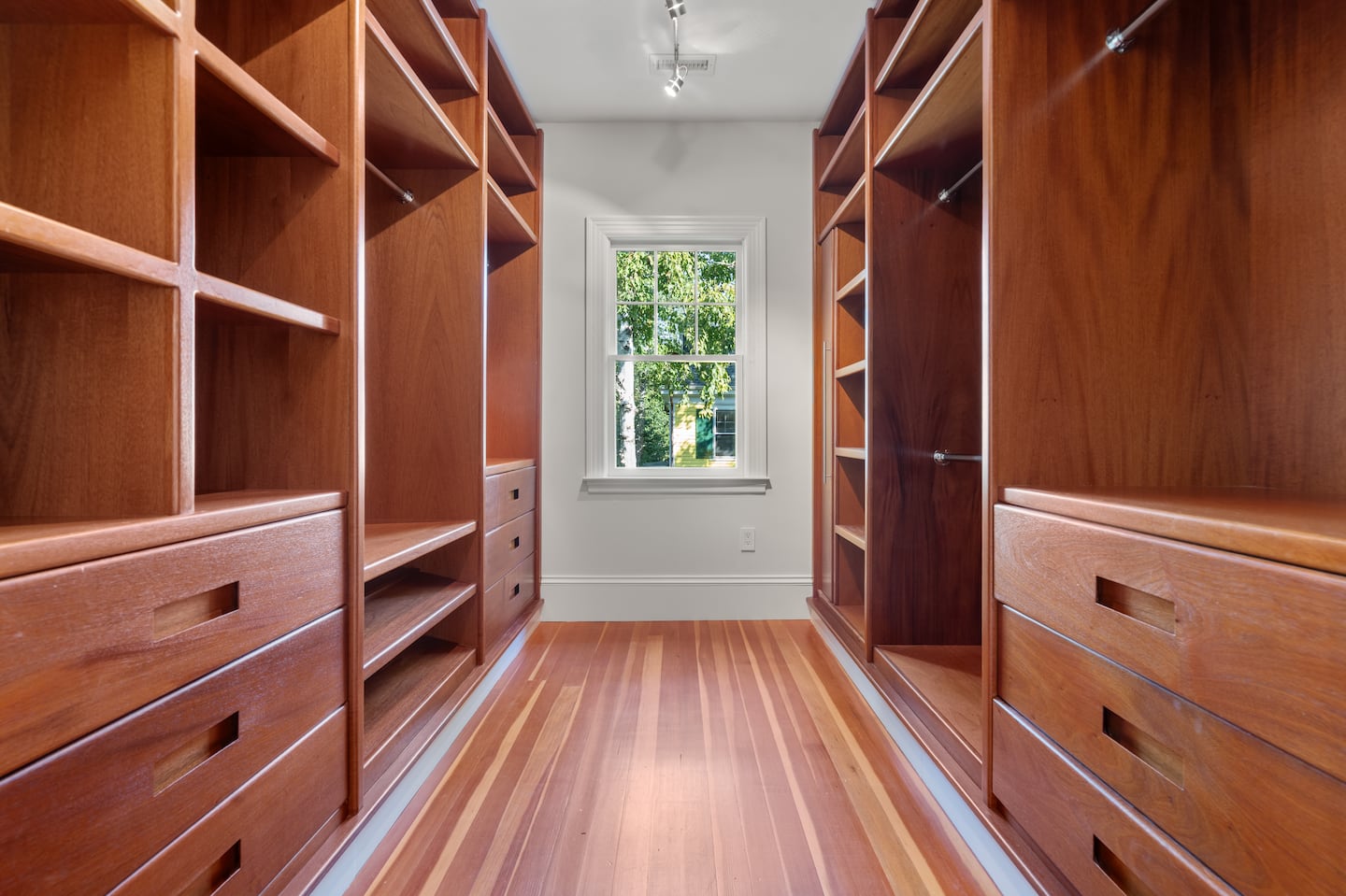 The Butler's pantry. 