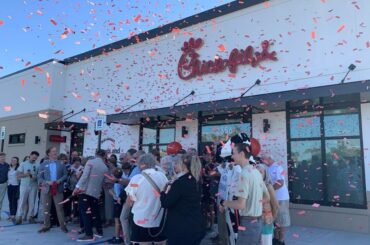 Chick-fil-A ready for opening day at busy Biloxi location