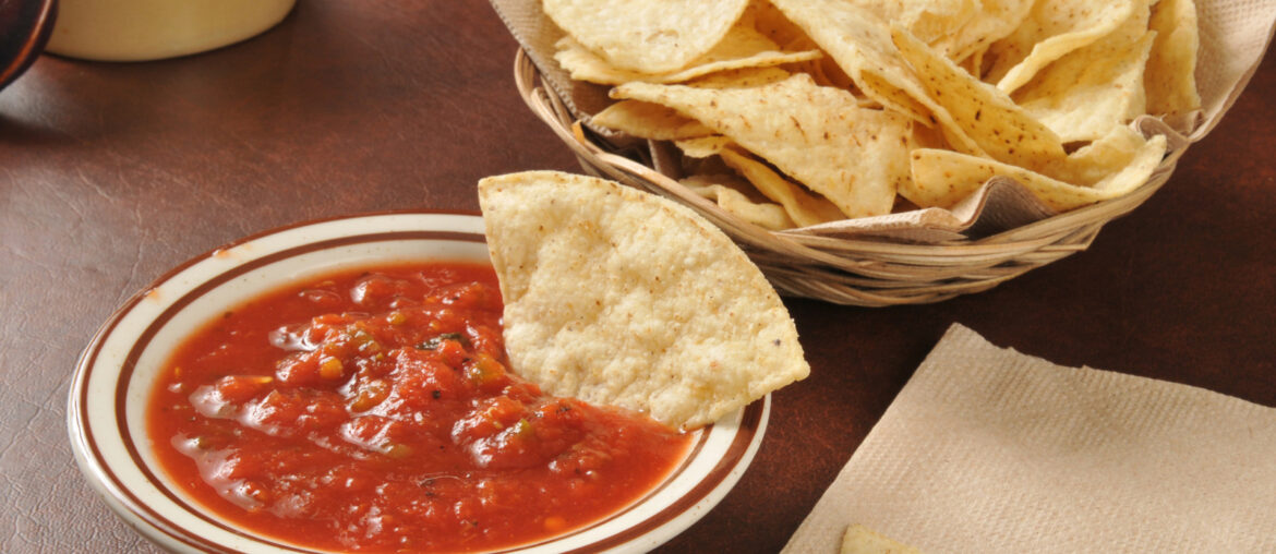 Craving Chips & Salsa? You May Want To Avoid This Mexican Chain, According To Reviews
