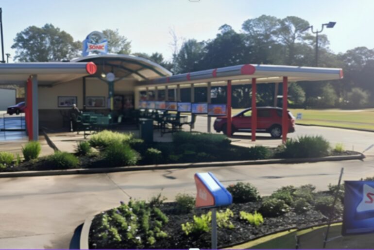 Louisiana Fast Food Obscenity Arrest: Man Charged With Felony