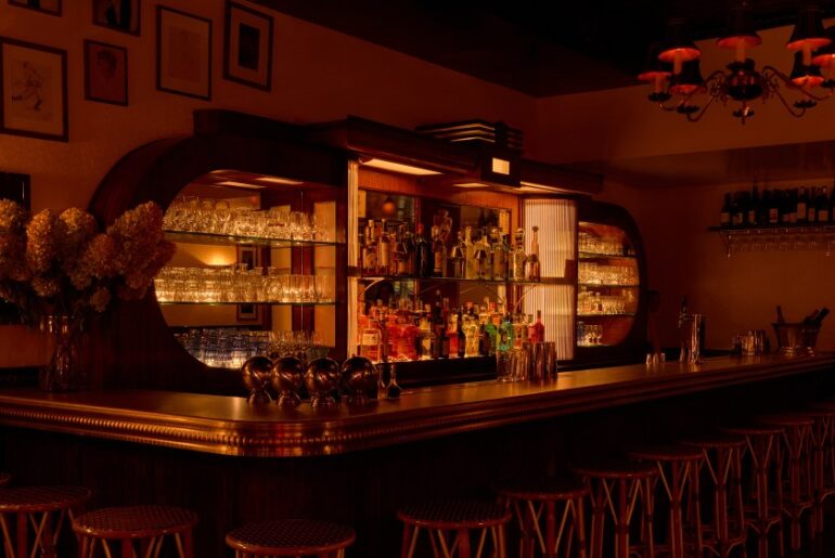 Saint Denis Bar