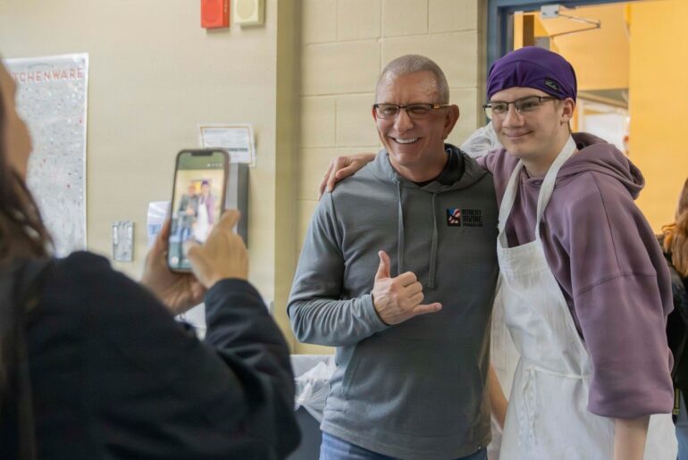 Robert Irvine visits Humphreys High School culinary students | Article