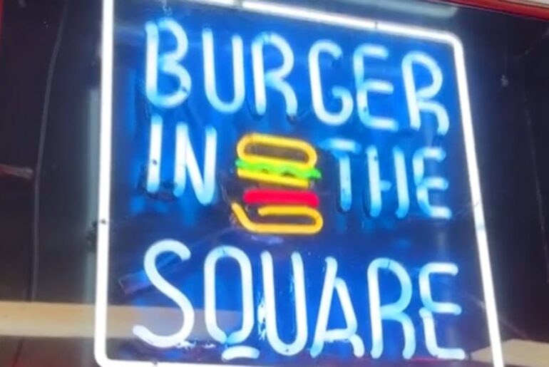 Longtime Roanoke County burger restaurant announces closure