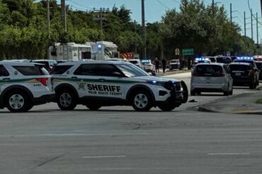 Robbery suspect killed after pursuit and standoff in Palm Beach County