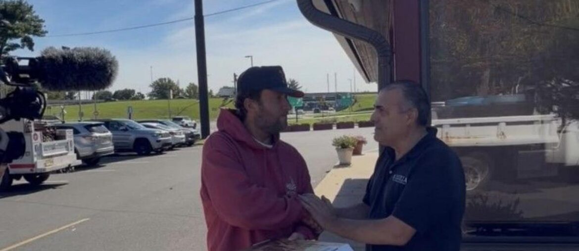 Morrisville, Pa's La Villa Gets 7.8 Pizza Score by Dave Portnoy